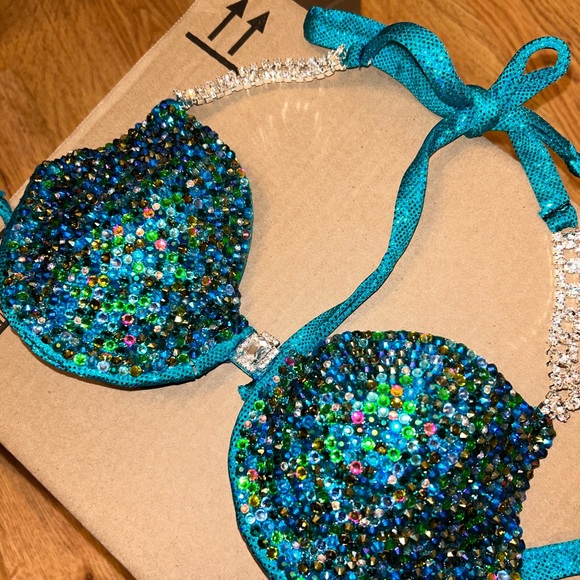 Npc bikini - Picture 10 of 12